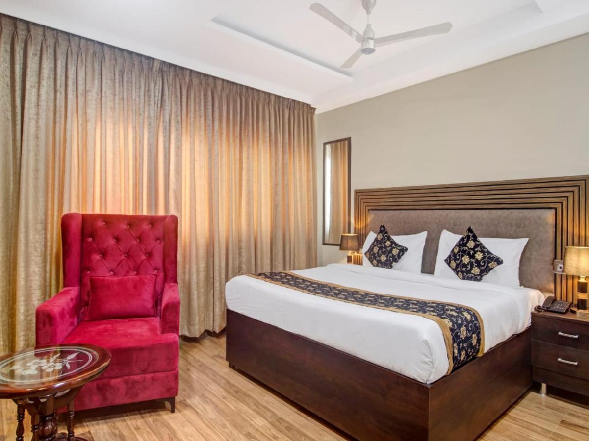 The Superb Hotel Pvt Ltd Hyderabad Esterno foto