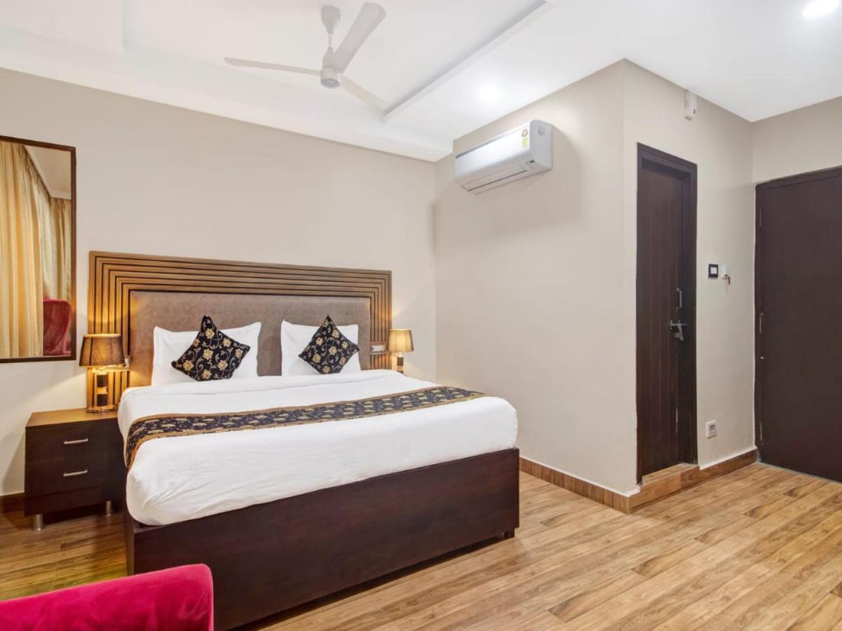 The Superb Hotel Pvt Ltd Hyderabad Esterno foto