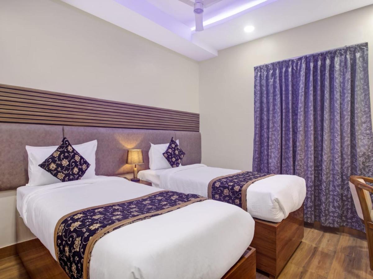 The Superb Hotel Pvt Ltd Hyderabad Esterno foto